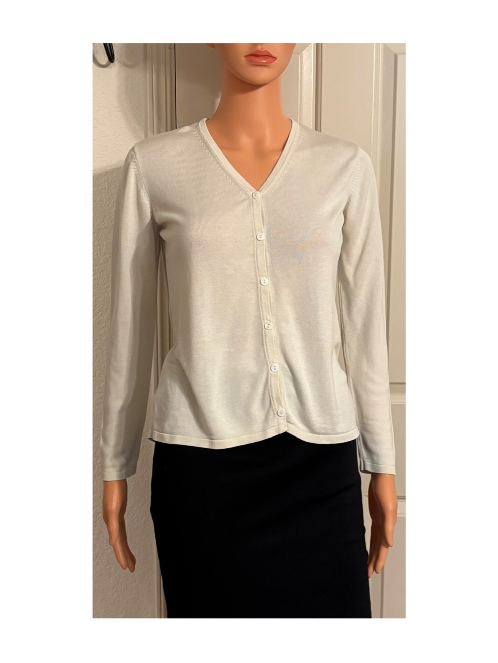 august silk White V-Neck Button-Front Cardigan